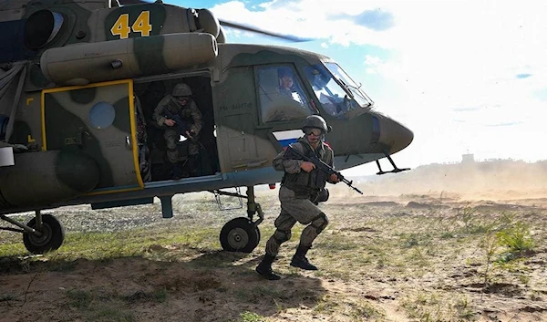 A group of 80 soldiers of the Algerian National People's Army arrived at the military airfield of the Southern Military District (SMD).