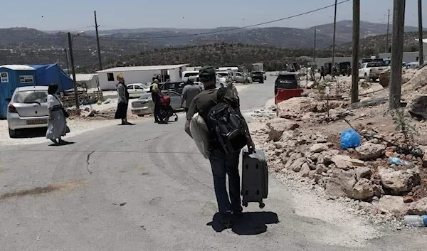 Israeli Settlers Depart From Jabal Sbeih