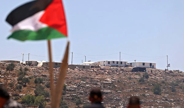 4 Palestinians injured during confrontation with the occupation forces in Jabal Sbeih