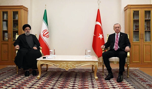 Iranian President Ebrahim Raisi with Turkish President Recep Tayyip Erdogan