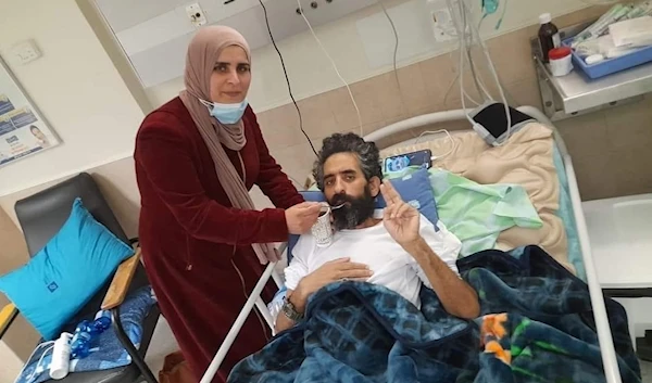 Israeli Media: Hisham Abu Hawash signs an agreement to end his hunger strike