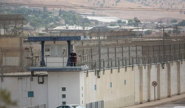 IOF prison authority shuts down “Ramon” prison, withholds families