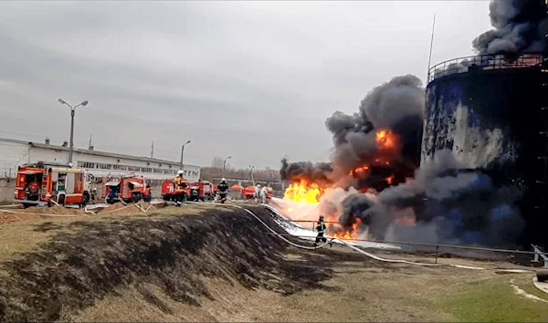 Fuel depot fire in Oryol (AP)