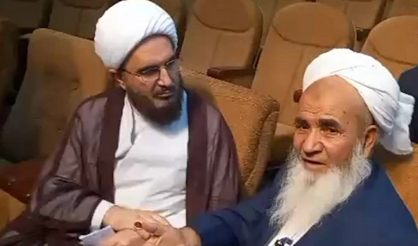 Sunni cleric meets with Leader Seyyed Ali Khamenei's delegation to Sistan and Balauchestan