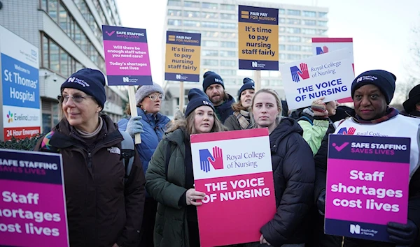 Nurses on strike in the UK (CNN)