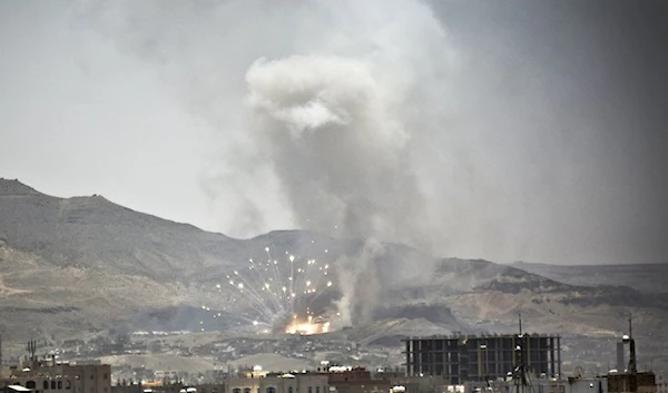 The Saudi artillery shelling targets the Munabbih border district, west of Saada Governorate, north of Yemen.