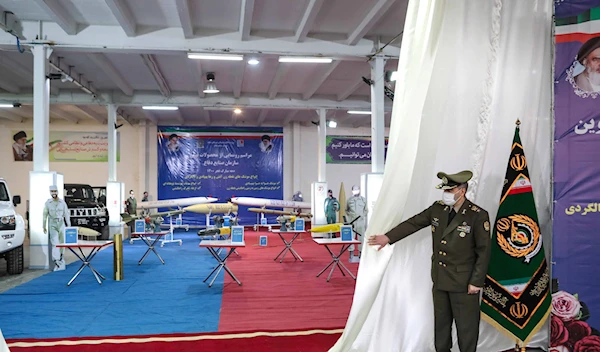 Iranian armed forces unveils new missiles and munition types