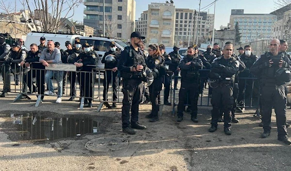 Israeli occupation forces closing the road before the Salim family in Sheikh Jarrah neighborhood