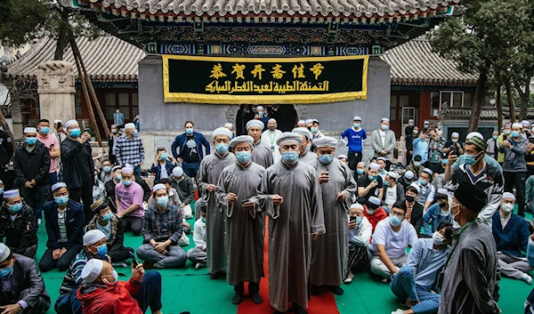 Muslims gathered in Niujie Mosque, the largest mosque in Beijing, to celebrate Eid al-Fitr, May 2021 (GT)