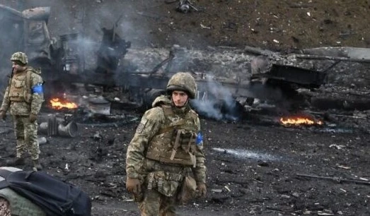 Ukrainian troops in Kiev (AFP)