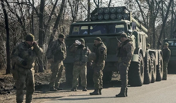 The Ukrainian army is met with Western military support.