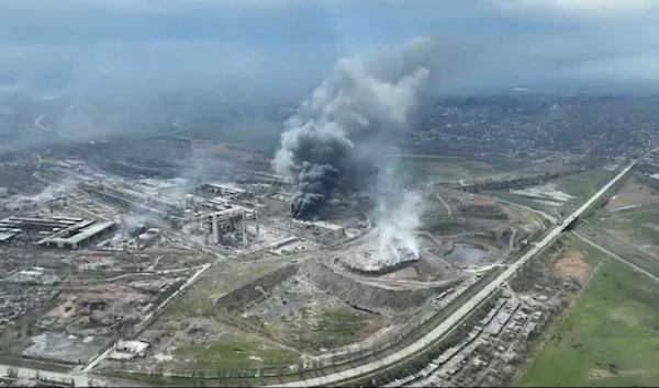 The last stronghold of the Azov militants in Mariupol, the Azovstal factory, being bombed by Russian and DPR forces