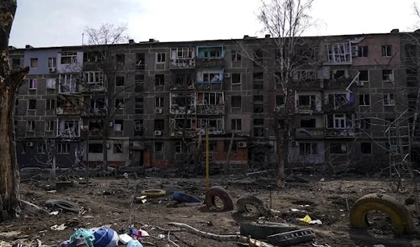 Civilians are seeking evacuation along humanitarian corridors from the city of Mariupol. (Anadolu Agency)