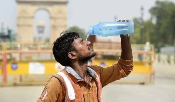 Delhi suffers at 49 C.