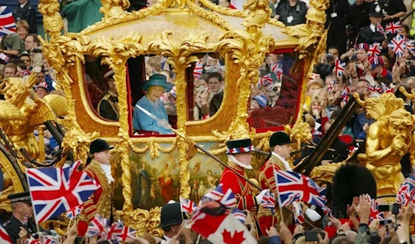 Queen Elizabeth celebrating her Golden Jubilee on June 4, 2002 in London. (Getty Images)