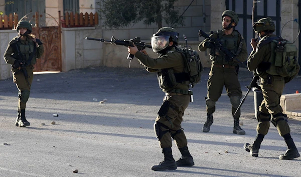 The occupation storms Jenin and demolishes the house of prisoner Omar