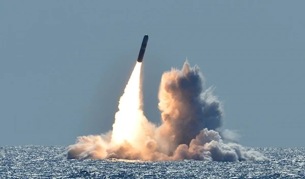 A Nuclear capable Trident II missile launched from a US submarine (US Navy)