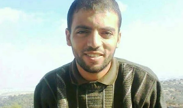 Palestinian prisoner Khalil Awawdeh's health deteriorates.