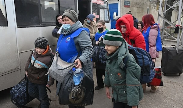 Civilians from Donetsk, Luhansk settled in 15 regions of Russia (Anadolu Agency)