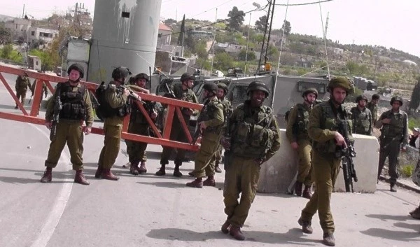 Palestinian Resistance targets Israeli checkpoint in Nablus