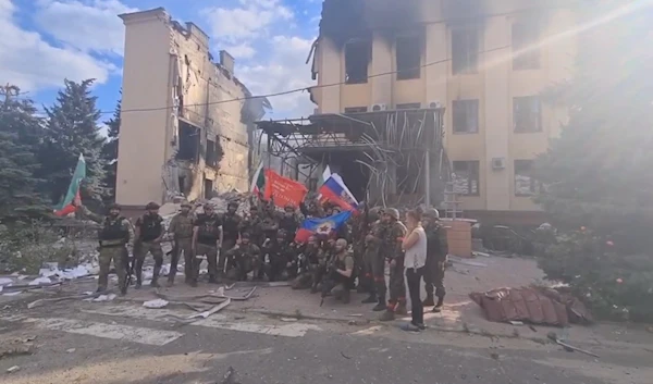 First footage of Russian allied forces at the city of Lysychansk, Donbass (Telegram)