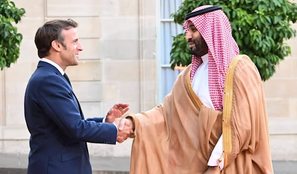 Macron MBS