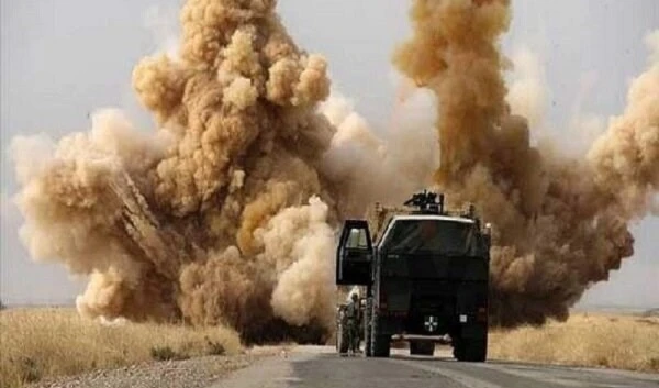 US army convoy comes under attack in Iraq's Saladin.