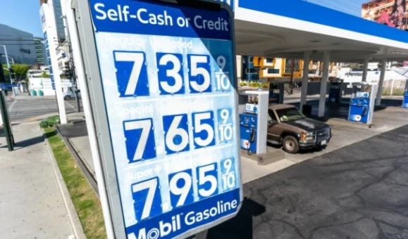 The White House and Jeff Bezos trade insults over gas prices