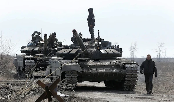 Russian T-72 B3 tanks in the vicinity of Mariupol, March 20, 2022 (Alexander Ermochenko/Reuters)