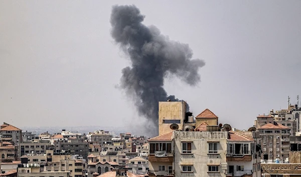 Israeli shelling on residential neighborhoods in Gaza