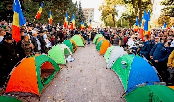 Tents were set following anti-government protests in Chisinau, Moldova. (Photo: via PCRM)