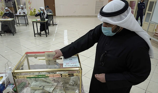 Kuwaitis vote for a new National Assembly