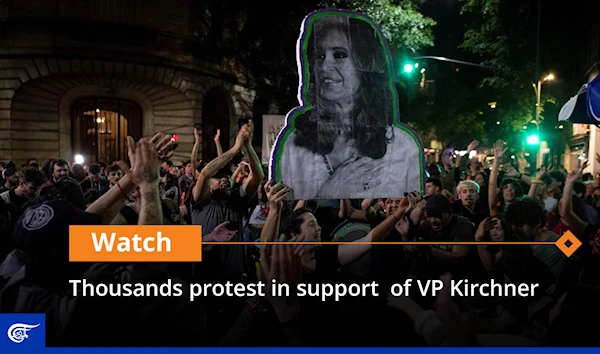 Thousands protest in support  of VP Kirchner