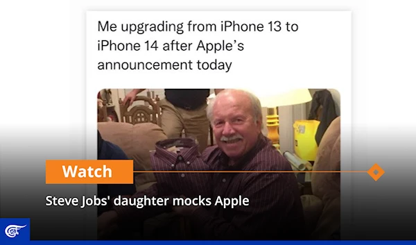 Steve Jobs' daughter mocks Apple