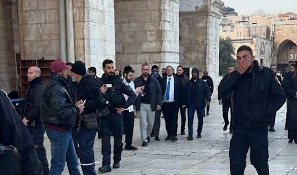 Israeli Police Minister Itmar Ben Gvir storms Al-Aqsa Mosque ignoring threats from Hamas