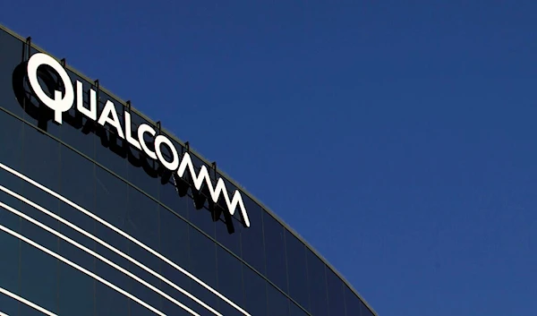 A sign sits atop the Qualcomm headquarters building in San Diego Wednesday, Jan. 27, 2016 (AP)