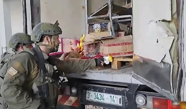 Footage shows IOF in Gaza burning food and vandalizing shops, homes