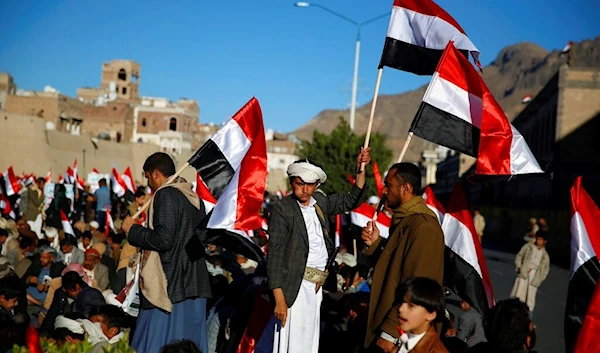 Yemenis gather in a rally commemorating the anniversary of south Yemen's independence from British colonialism, in Sanaa, Yemen, Monday, Nov. 30, 2015 (AP)