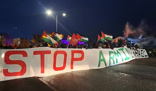 Protesters shut down UK arms factories producing Israeli fighter jet p