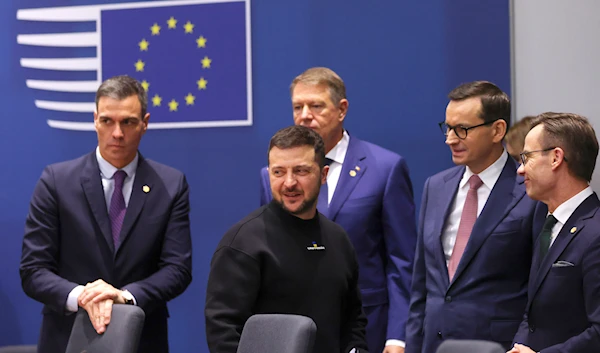 Spain's Prime Minister, Ukraine's President, Romania's President, Poland's Prime Minister, and Sweden's Prime Minister Ulf Kristersson attend a meeting at an EU summit in Brussels, February 9, 2023 (Pool photo via AP)