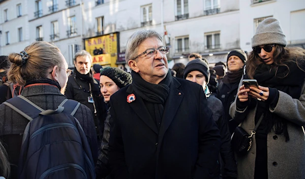 Melenchon to pass vote of no confidence over pension reform