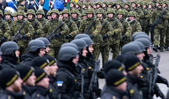 Estonian troops parade in Narva, Estonia (AP)