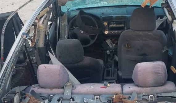 The car of the three Palestinian martyrs at the time of their assassination (Social media).