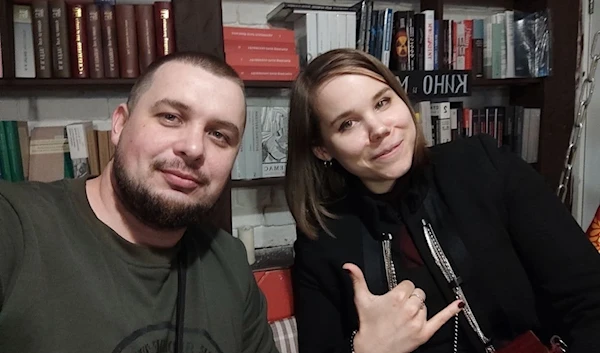 The late Vladlen Tatarsky and Daria Dugina took a selfie in a personal meeting. (Twitter)