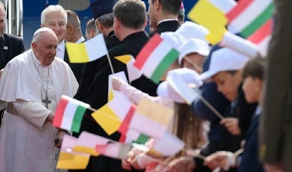 Pope Francis arrives in Budapest  April 27, 2023 (VATICAN MEDIA)