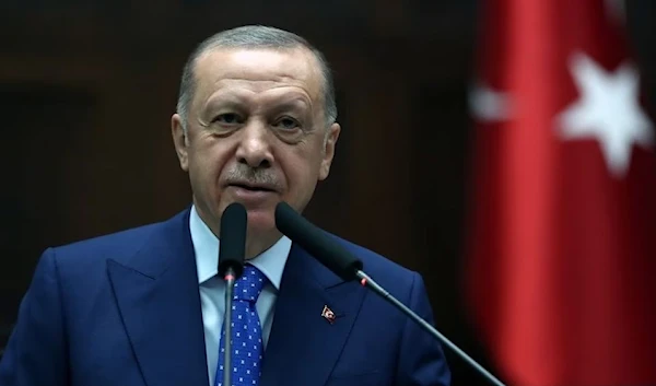 Turkish President Recap Tayyip Erdogan speaks to members of the Justice and Development Party in Ankara, Turkey, Presidential Press Office Handout, 28 May 2022. (Reuters)