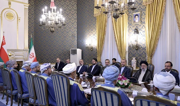 A joint meeting was held between high-ranking Iranian and Omani officials in Tehran on Sunday. (IRNA)