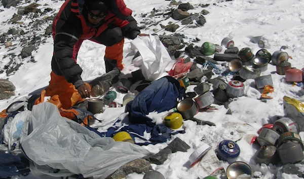 Piles of waste turn the Himalayas into 'gigantic rubbish bins'