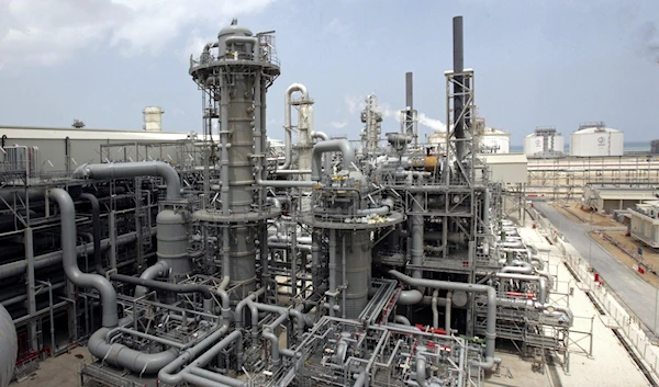 A gas production facility is seen at Ras Laffan, Qatar, April 4, 2009 (AP)