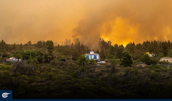 Thousands evacuated in La Palma